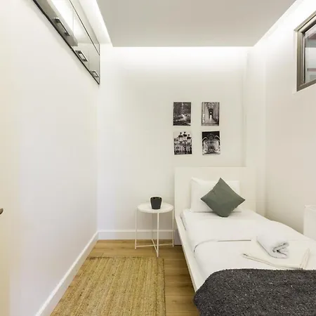 公寓 Chic, Cozy With Garden In Besiktas