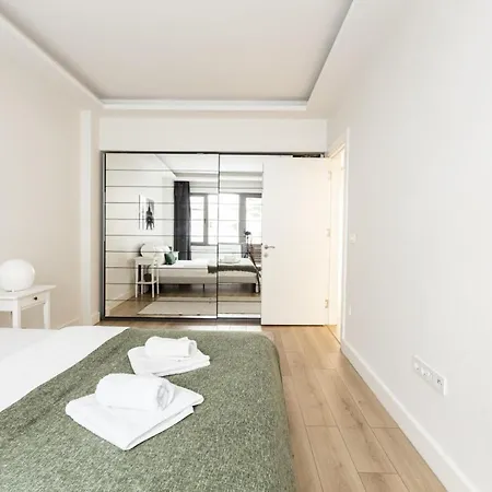 Chic, Cozy With Garden In Besiktas Istambul