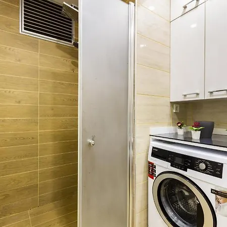 Appartement Chic, Cozy With Garden In Besiktas Istambul